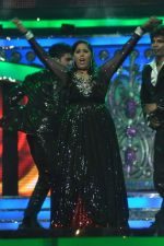 Geeta Kapoor at Dance India Dance grand finale in Mumbai on 21st April 2012 (36).JPG